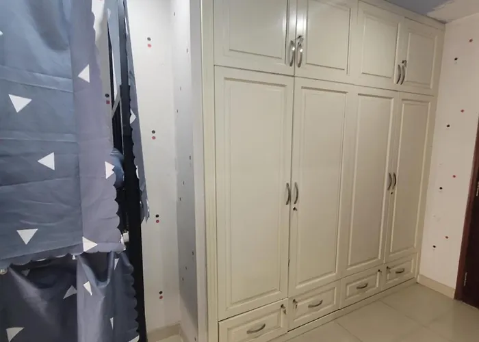 Sen Alley Dormitory